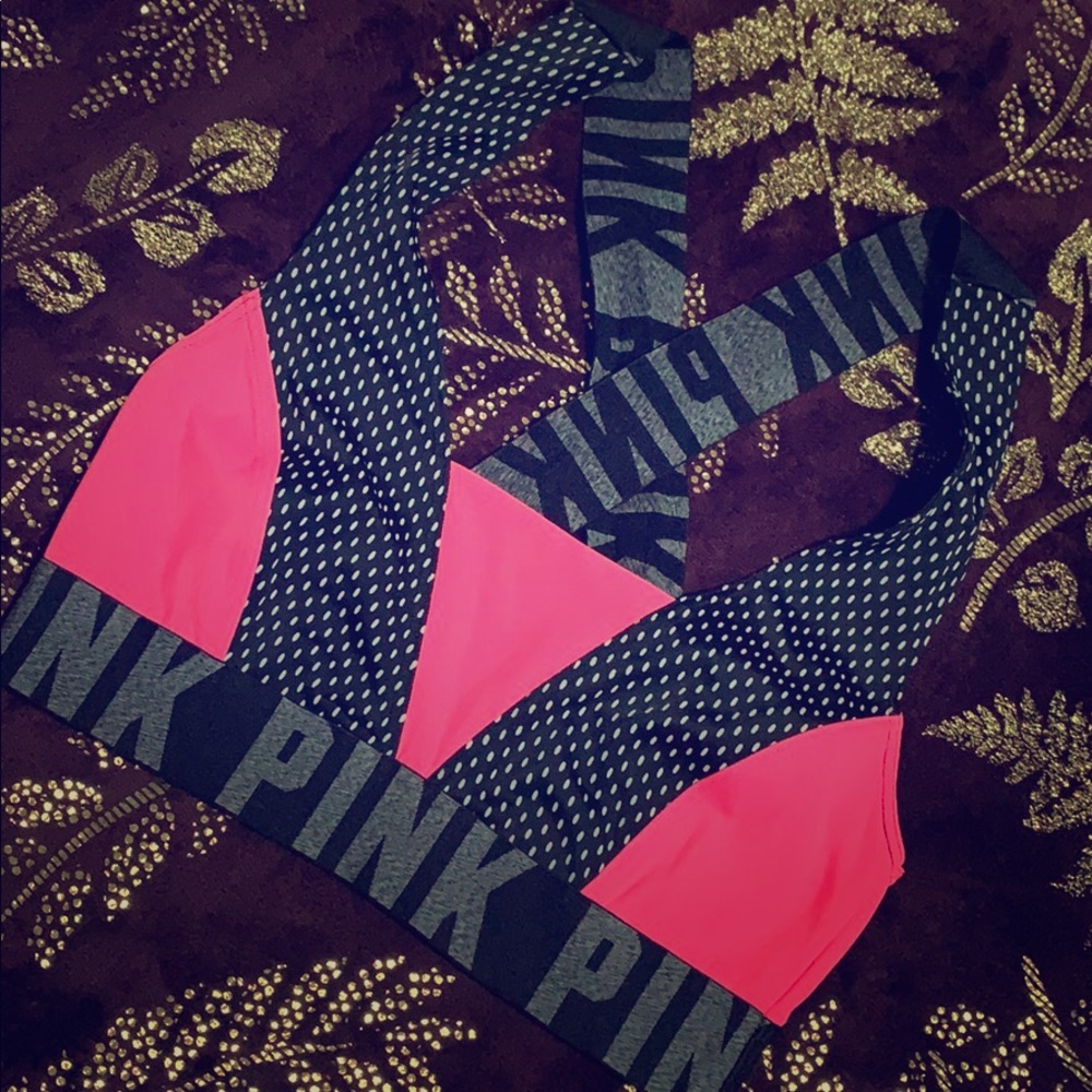 🆕 VS PINK Sports Bra